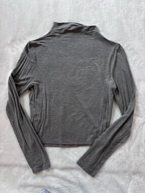 Turtleneck long sleeve top